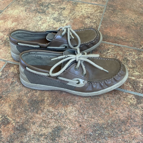 Dexter size 7, flat laced up shoes - Picture 1 of 2